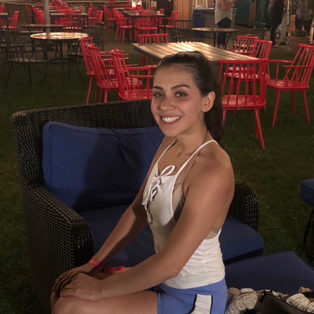 Meet your Posher, Devyn